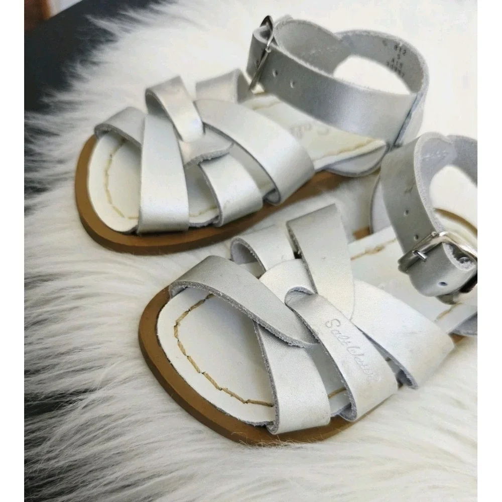Salt Water Sandals Original Silver Leather Toddler Size 5 Buckle